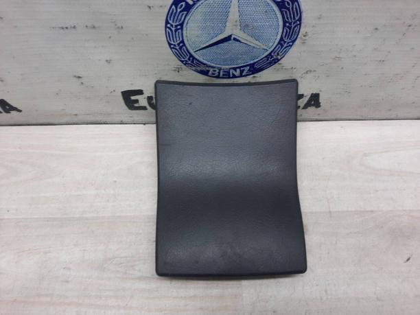 Задняя накладка подлокотника Mercedes W220 A2206830191
