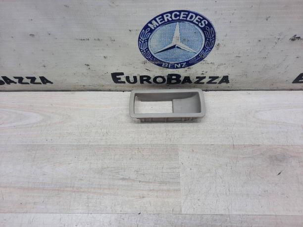Накладка внутренней ручки багажника Mercedes X164 A1647470187