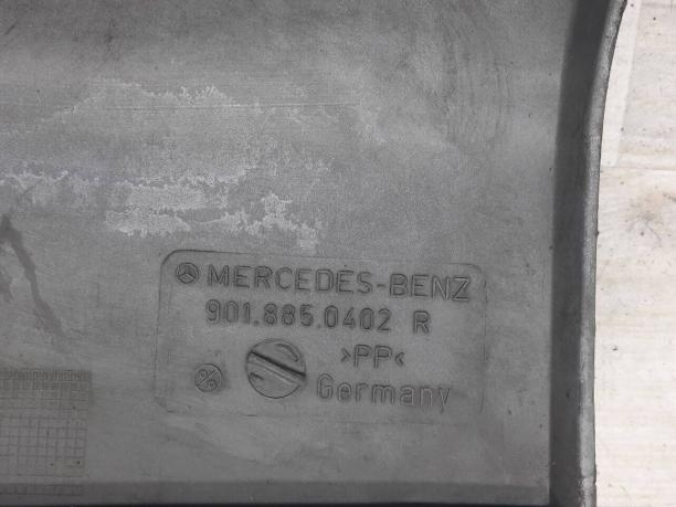Угол заднего бампера правый Mercedes Sprinter W903 A9018850402