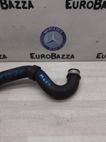 Патрубок радиатора верхний Mercedes W203 A2035015782