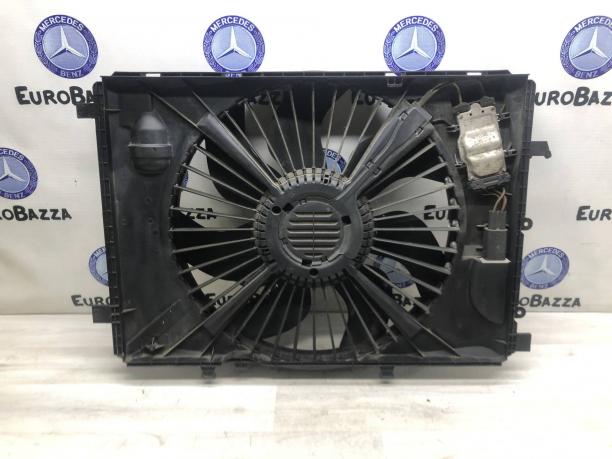 Вентилятор основного радиатора Mercedes W212 A2045000393