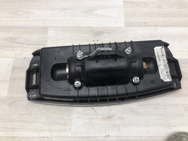 Подушка безопасности в торпеду Mercedes W204 A2078603902