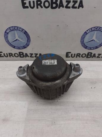 Подушка двигателя Mercedes W212 A2122401917