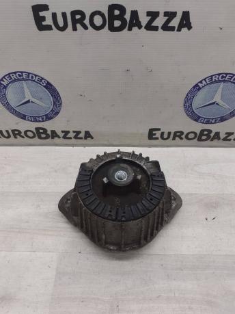 Подушка двигателя Mercedes W212 A2122401917