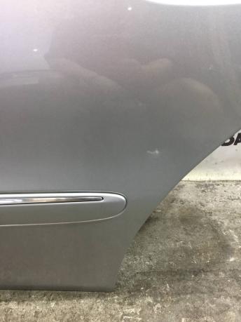 Дверь задняя левая Mercedes W211 A2117300105