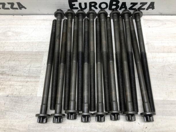 Болт головки двигателя Mercedes Om642 A0039902522