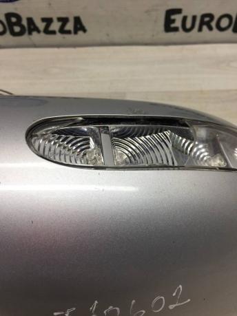 Зеркало заднего вида правое Mercedes W211 A2038101664