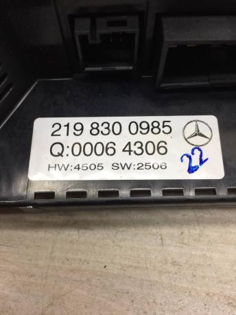 Блок управления климатом Mercedes W219 A2198300985