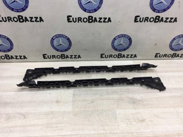 Кронштейн заднего бампера Mercedes W212 A2128850763