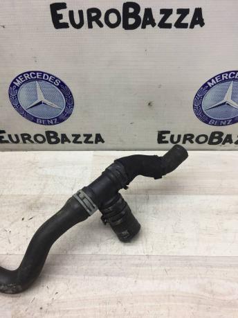 Патрубок отопительного контура Mercedes W203 A2038300796