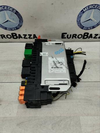 Блок предохранителей Mercedes W220 A0325458332