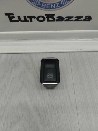 Кнопка стеклоподъемника Mercedes W212 A2049058102