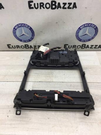 Накладка центральной консоли Mercedes W203 Coupe А2036802439 А2036802439