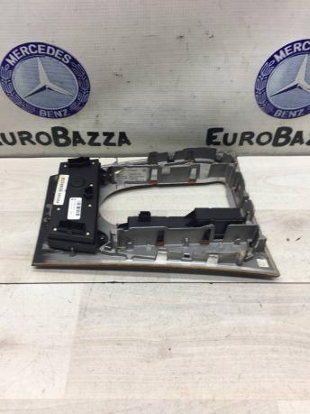 Накладка селектора АКПП Mercedes W211 A2116802336