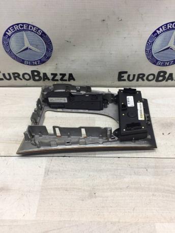 Накладка селектора АКПП Mercedes W211 A2116802336