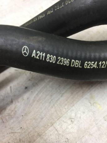 Клапан печки с патрубками Mercedes W211 A2118320584