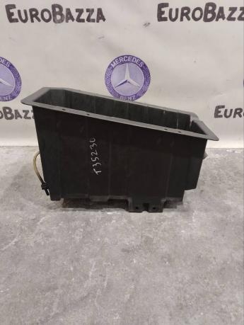 Корпус аккумулятора Mercedes Sprinter W906 A9066200131