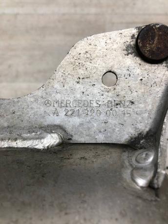 Ресивер пневмоподвески Mercedes W221 A2213200015