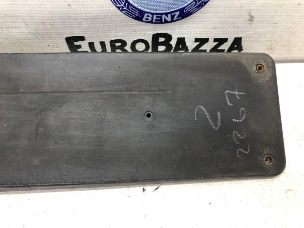 Площадка под передний номер Mercedes W203 A2038850281