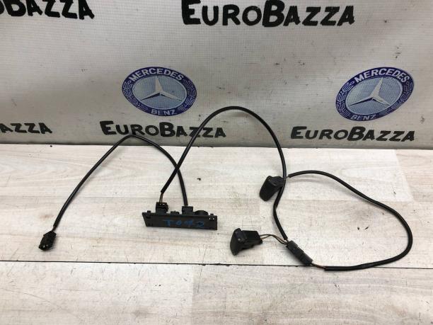 Форсунки стеклоомывателя на шланге Mercedes R170 A1708601747