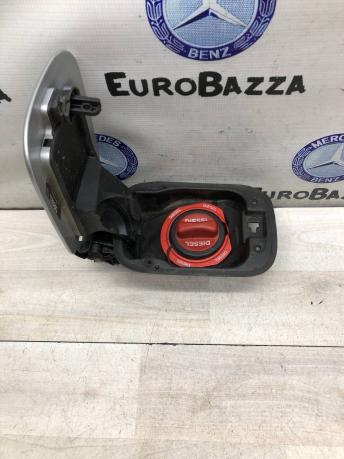 Лючок бензобака Mercedes W221 A2217570006