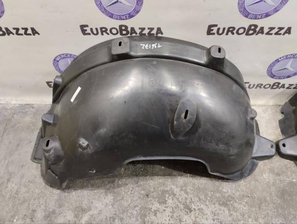 Подкрылок передний Mercedes W163 A1638840722