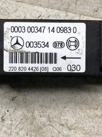 Датчик удара Mercedes W220 A2208204426