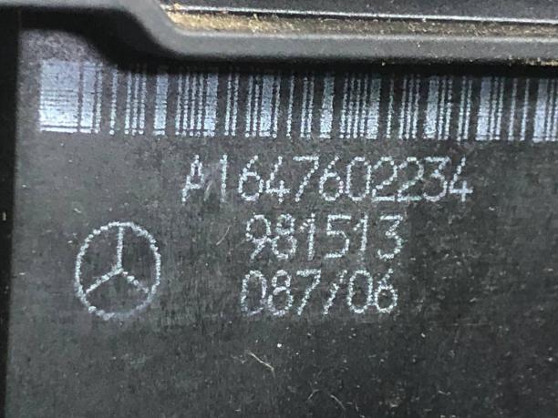 Замок двери передний правый Mercedes W164 A1647201535