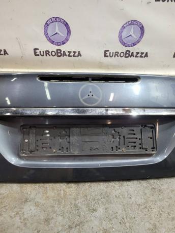 Крышка багажника Mercedes W211 A2117500375