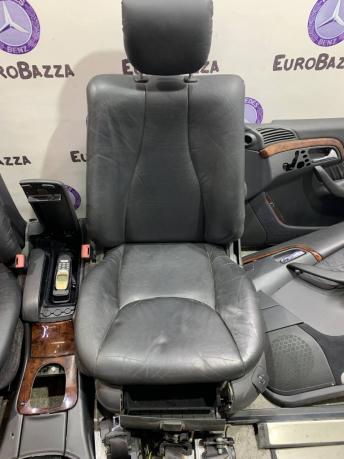 Передние сидения Mercedes W220 A2209101146