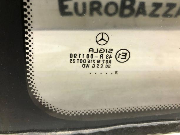 Форточка задняя правая Mercedes W208 A2086700212