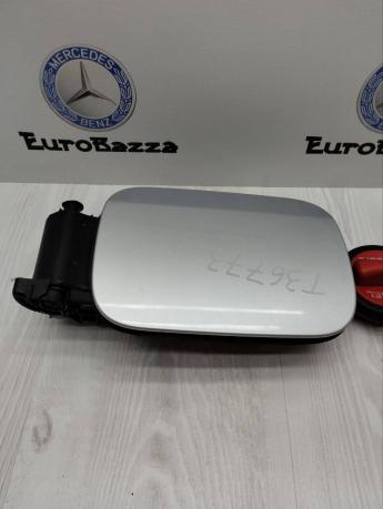 Лючок бензобака Mercedes W221 A2217570006