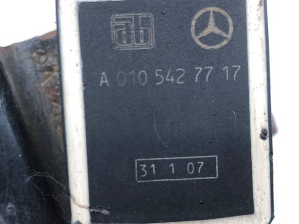 Датчик уровня подвески передний Mercedes W221 A0105427717