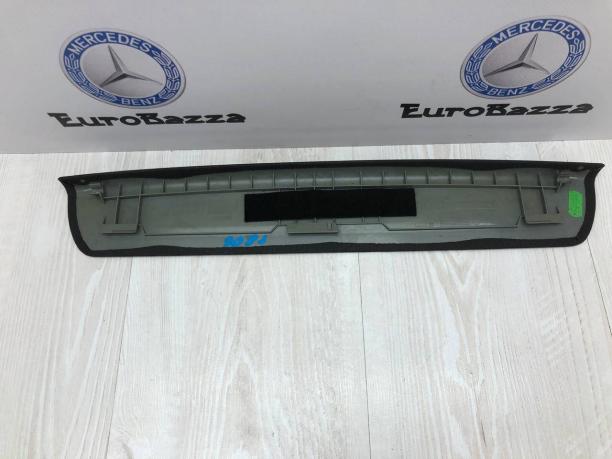 Накладка потолка Mercedes W204 Coupe A2046900108