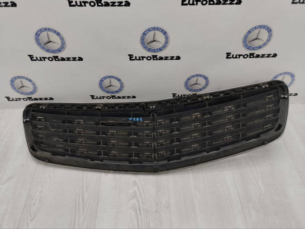 Решетка радиатора Mercedes W221 A2218800083