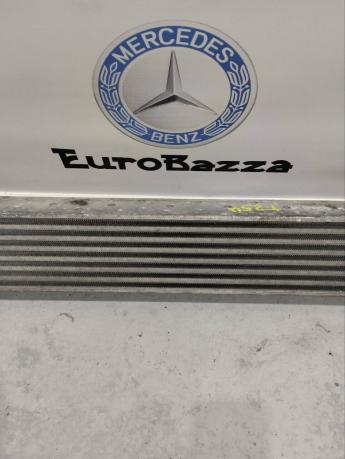 Интеркулер Mercedes W211 A2115003902