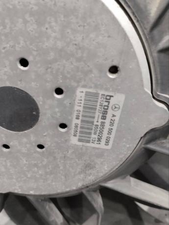 Вентилятор основного радиатора Mercedes X164 A1645000093
