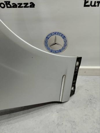 Крыло переднее правое Mercedes W221 A2218800218