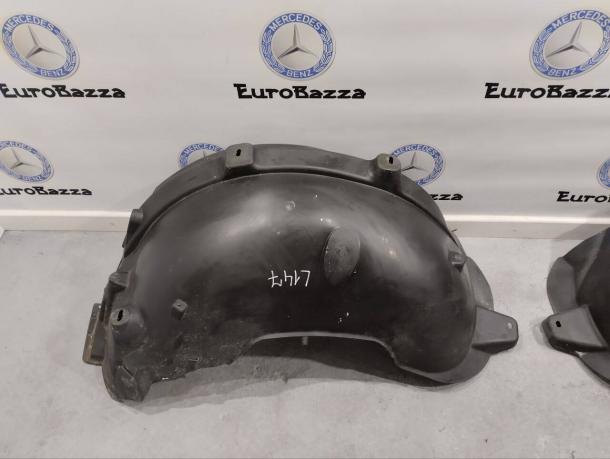 Подкрылок передний Mercedes W163 A1638840522