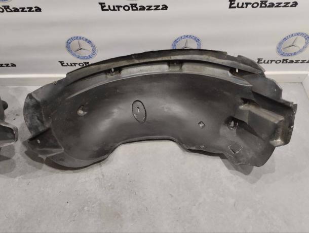 Подкрылок передний Mercedes W163 A1638840522