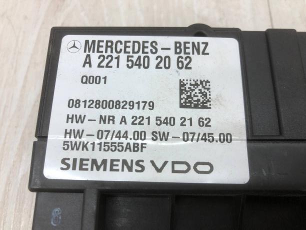 Блок управления бензонасосом Mercedes X164 A2215402062