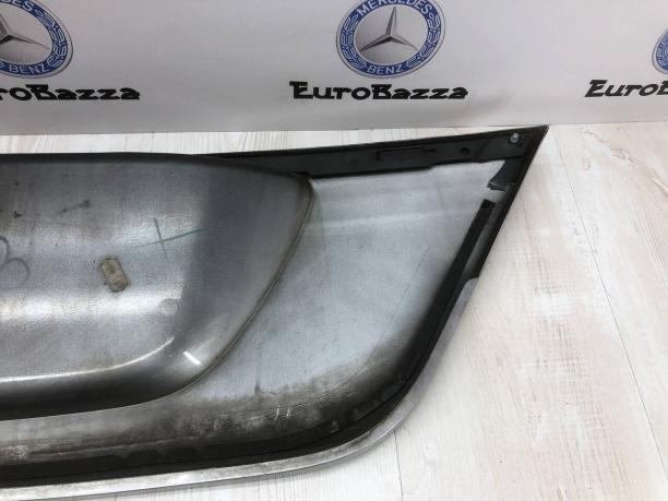 Накладка крышки багажника Mercedes W211 A2117500237