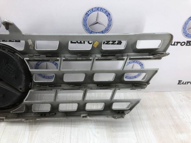 Решетка радиатора Mercedes W164 A1648202085