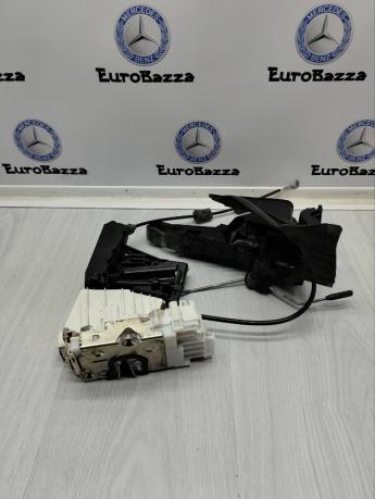 Замок двери передней левый Mercedes W164 A1647201335