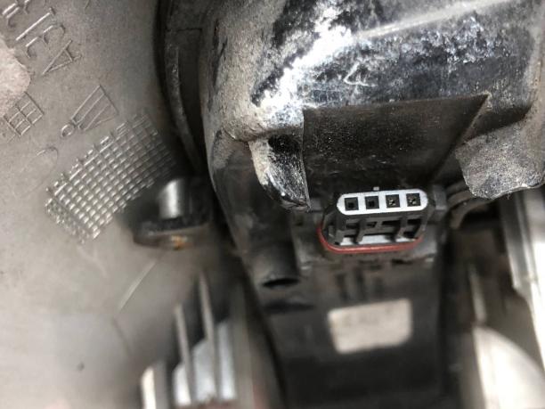 Корпус зеркала левого с повторителем Mercedes W211 A2038101564