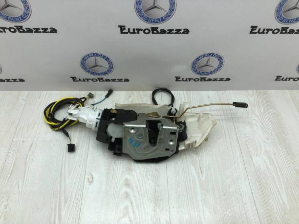 Замок правой двери Mercedes R230 A2307200635