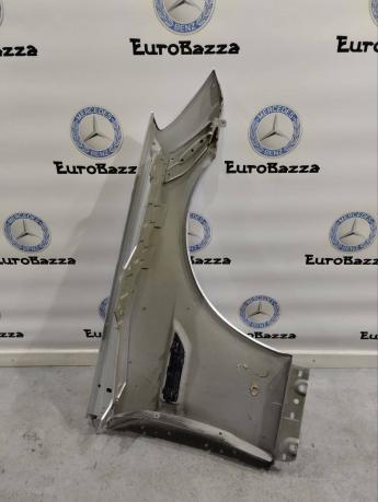 Крыло переднее левое Mercedes R172 A1728800107