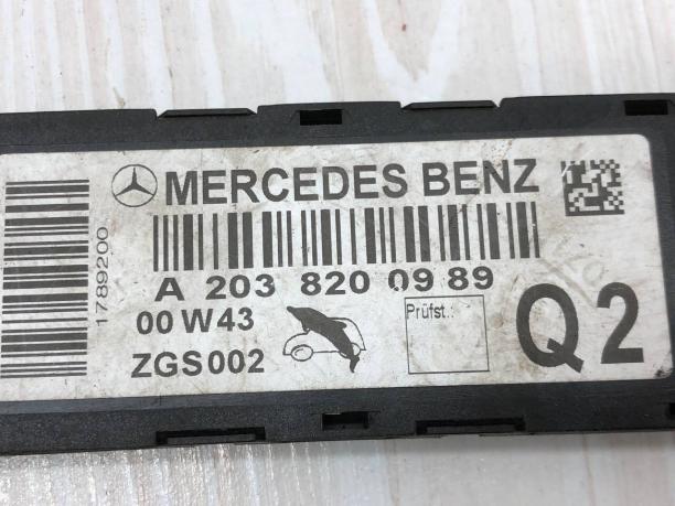 Антенна Mercedes W203 A2038200989