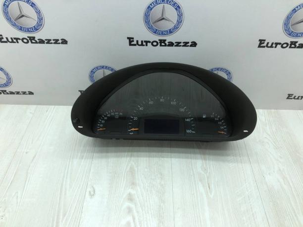 Приборная панель Mercedes W203 A2035407811