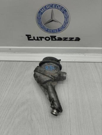 Клапан EGR правый Mercedes М112 A0021403660